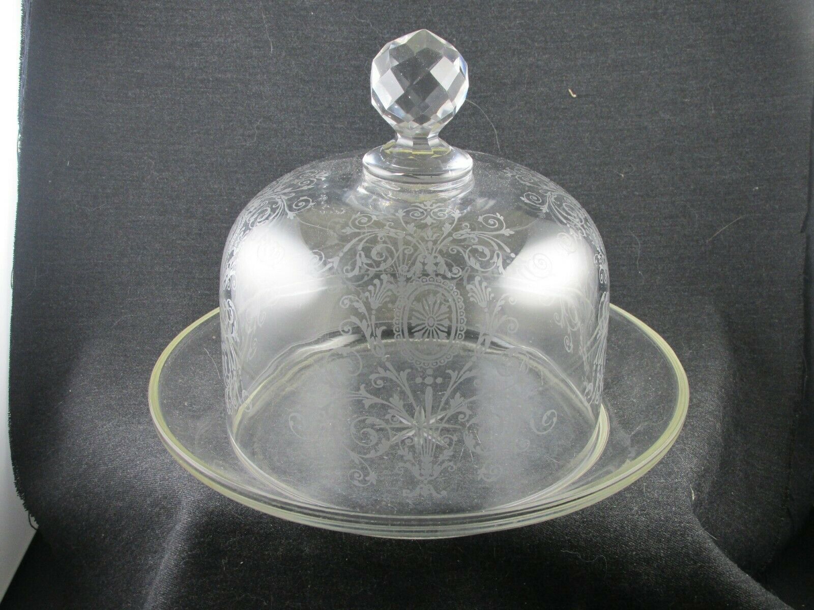 1870s Blown Cut Etched Clear Flint Lead Crystal Cheese Dish 8.5 Inch Diameter