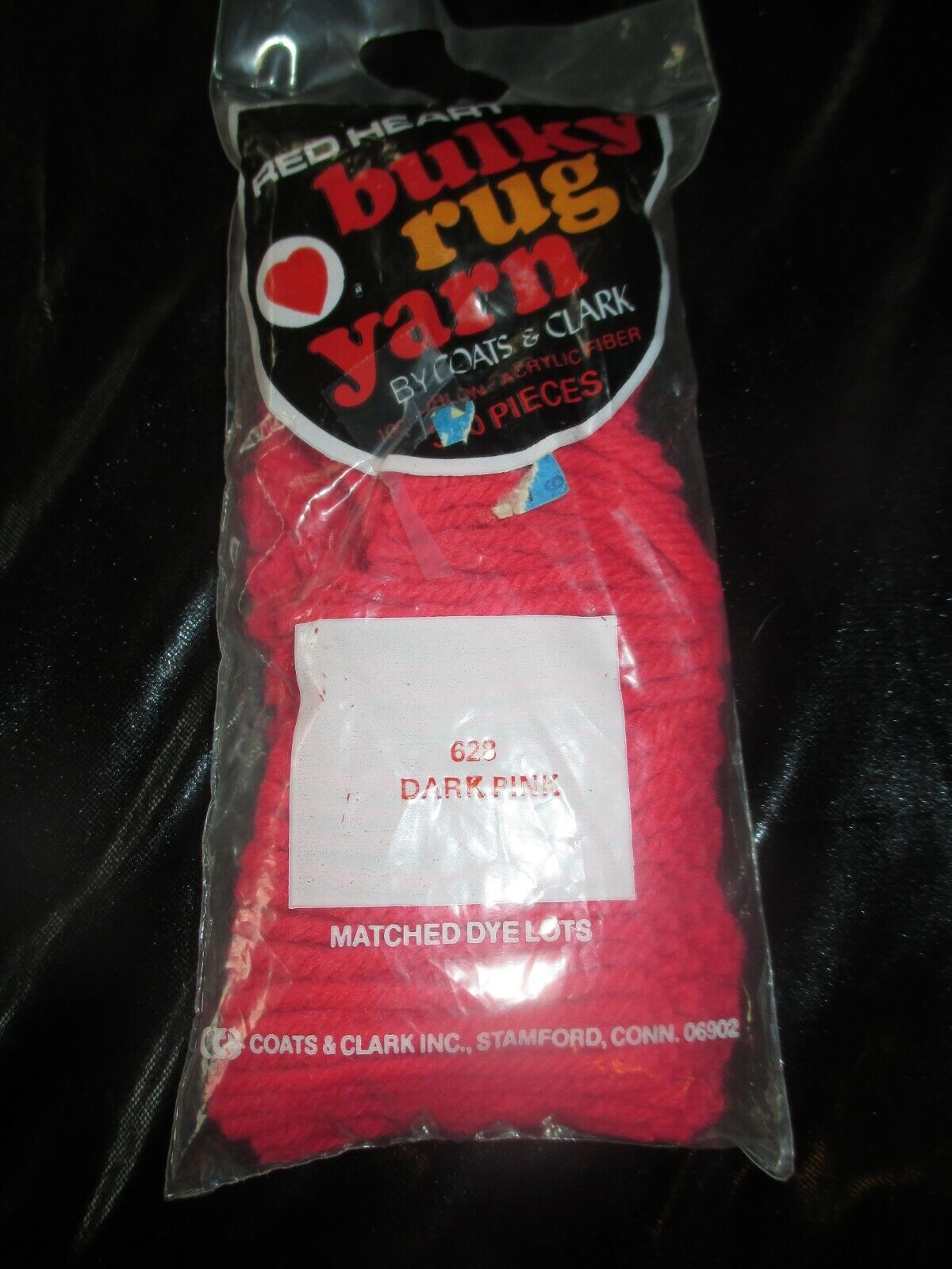 Nip Red Heart Dark Pink Pre-cut Yarn For Latch Hooking 320 Pieces 2 1/2" Long